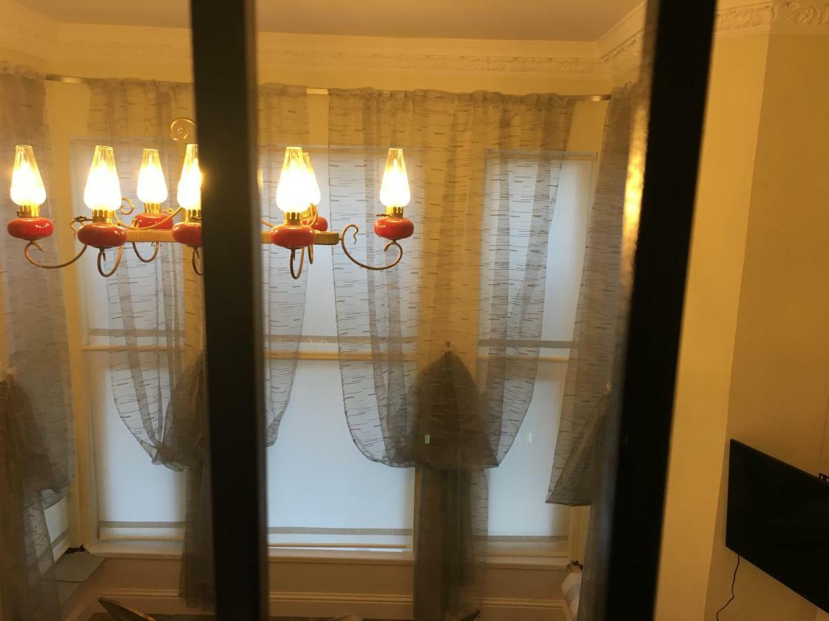 Апартаменты Sea View Juliette Гастингс Экстерьер фото